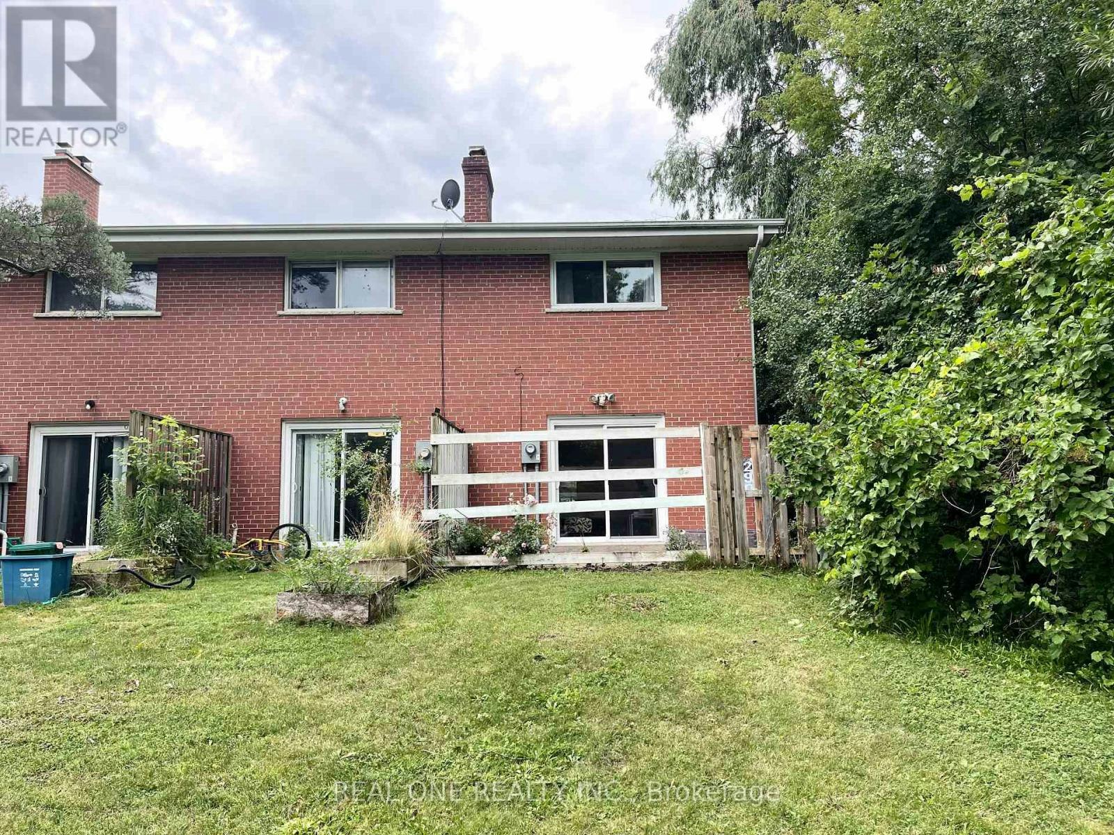290 Westcourt Place, Waterloo, ON, N2L 2R7 - 33