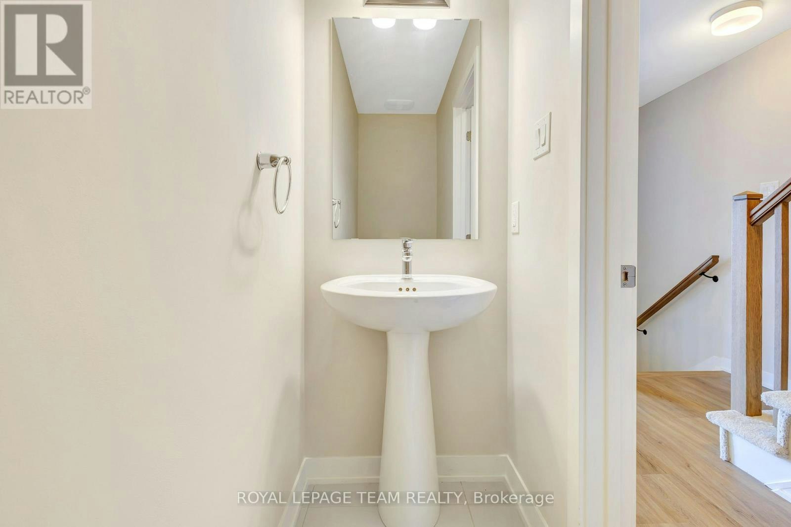204 Lillian Freiman Private, Ottawa, ON, K2J 7K6 - 8