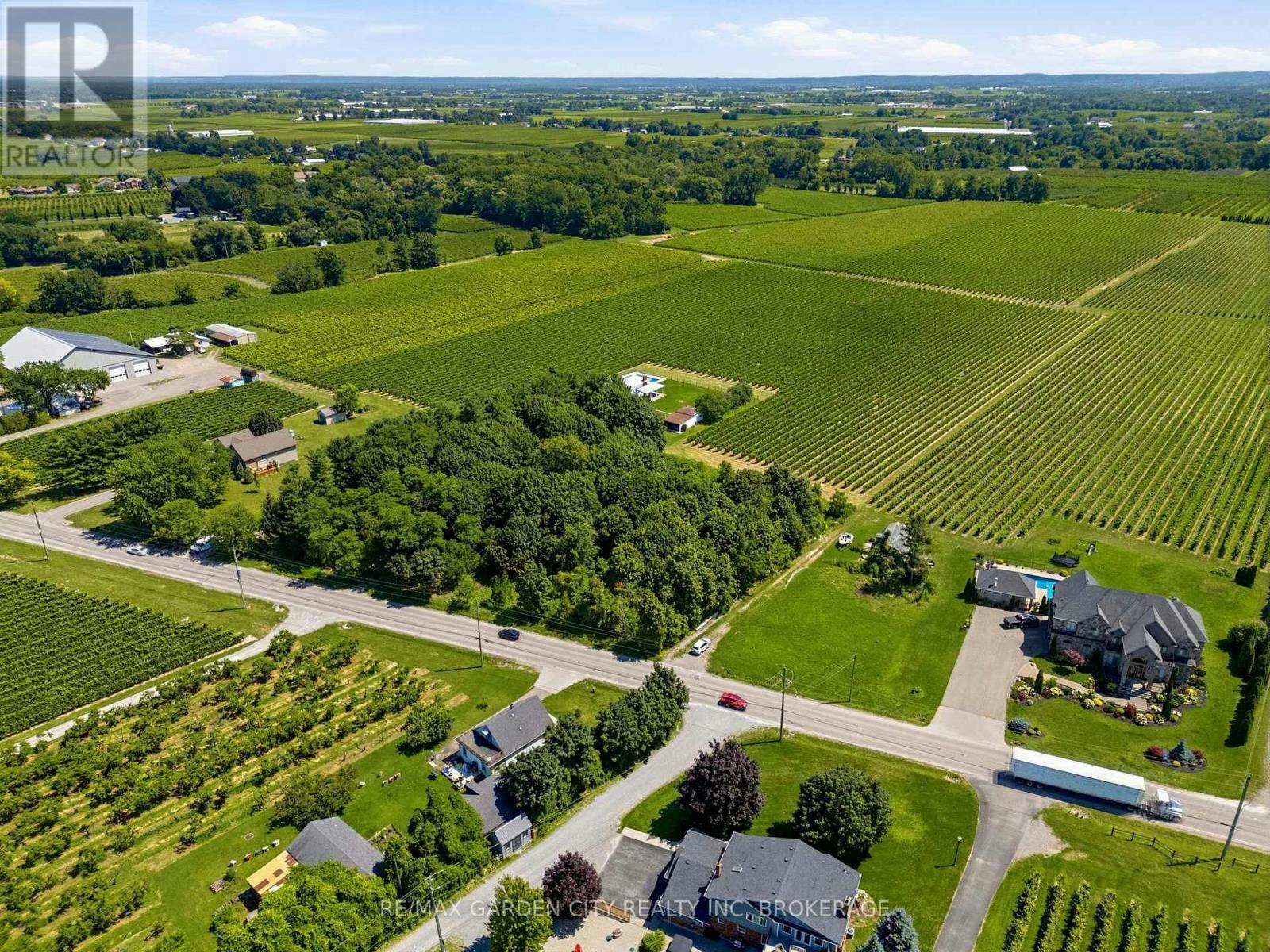 1213 Lakeshore Road, Niagara-on-the-Lake, ON, L0S 1J0