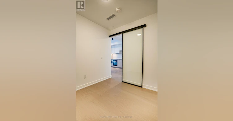 812-91 Montclair Avenue, Toronto, ON, M5P 0B1 - 6