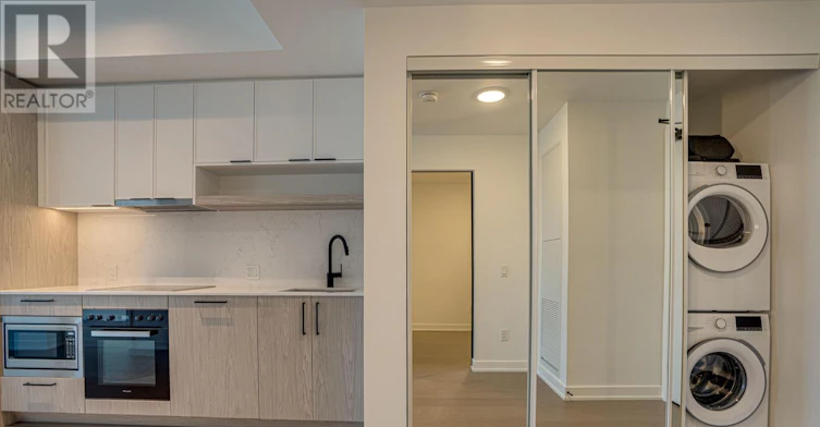 812-91 Montclair Avenue, Toronto, ON, M5P 0B1 - 8