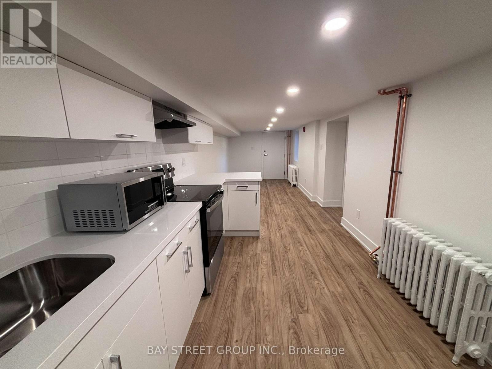 10-1311 Pape Avenue, Toronto, ON, M4K 3W9 - 2