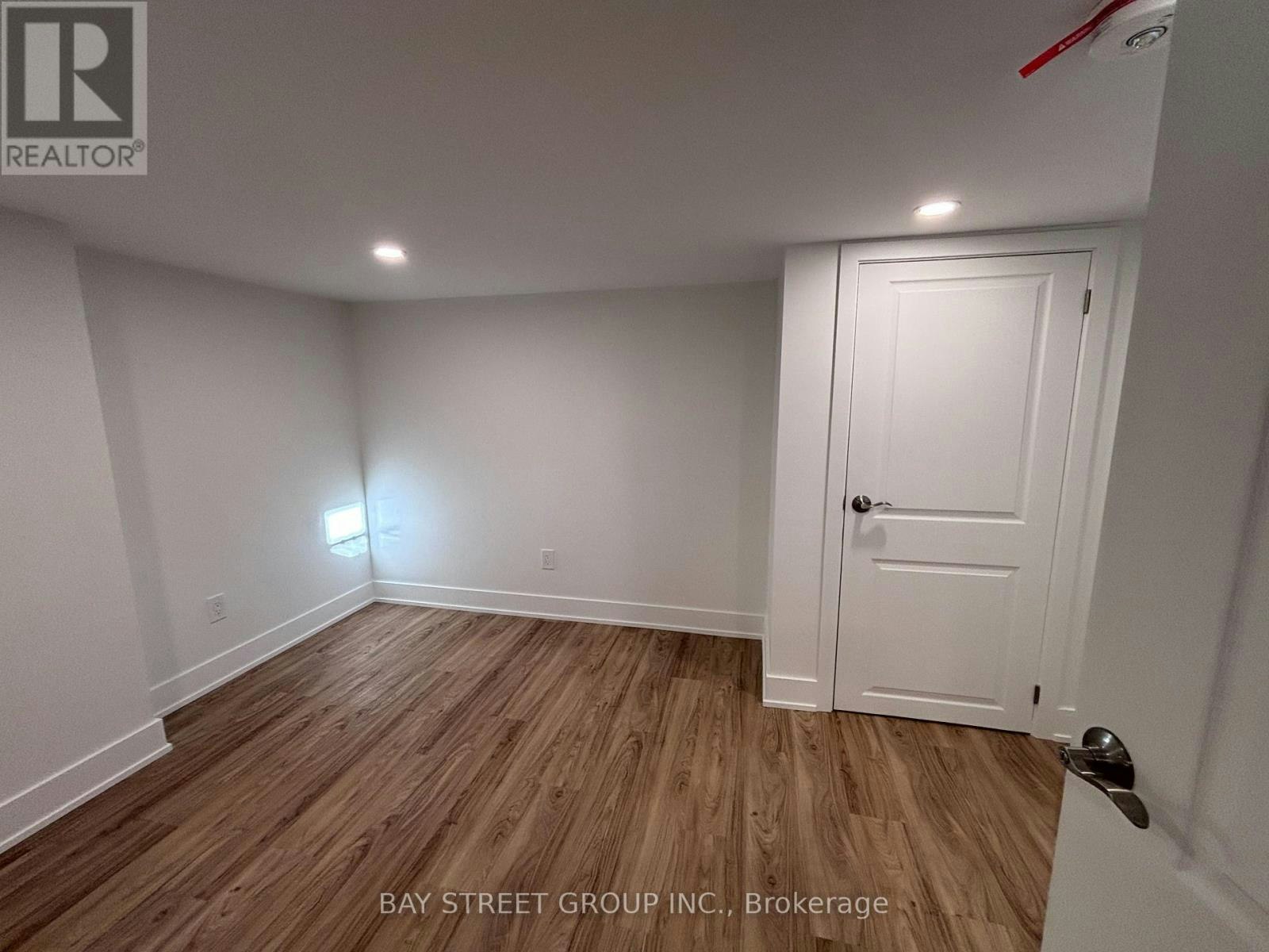 2-1311 Pape Avenue, Toronto, ON, M4K 3W9 - 3
