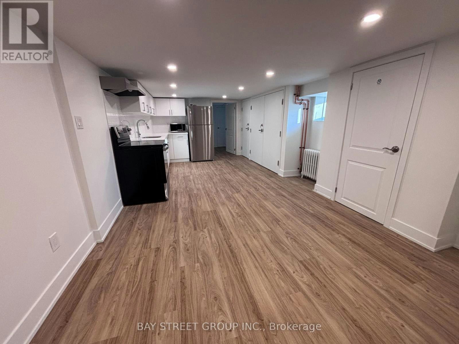 2-1311 Pape Avenue, Toronto, ON, M4K 3W9 - 9