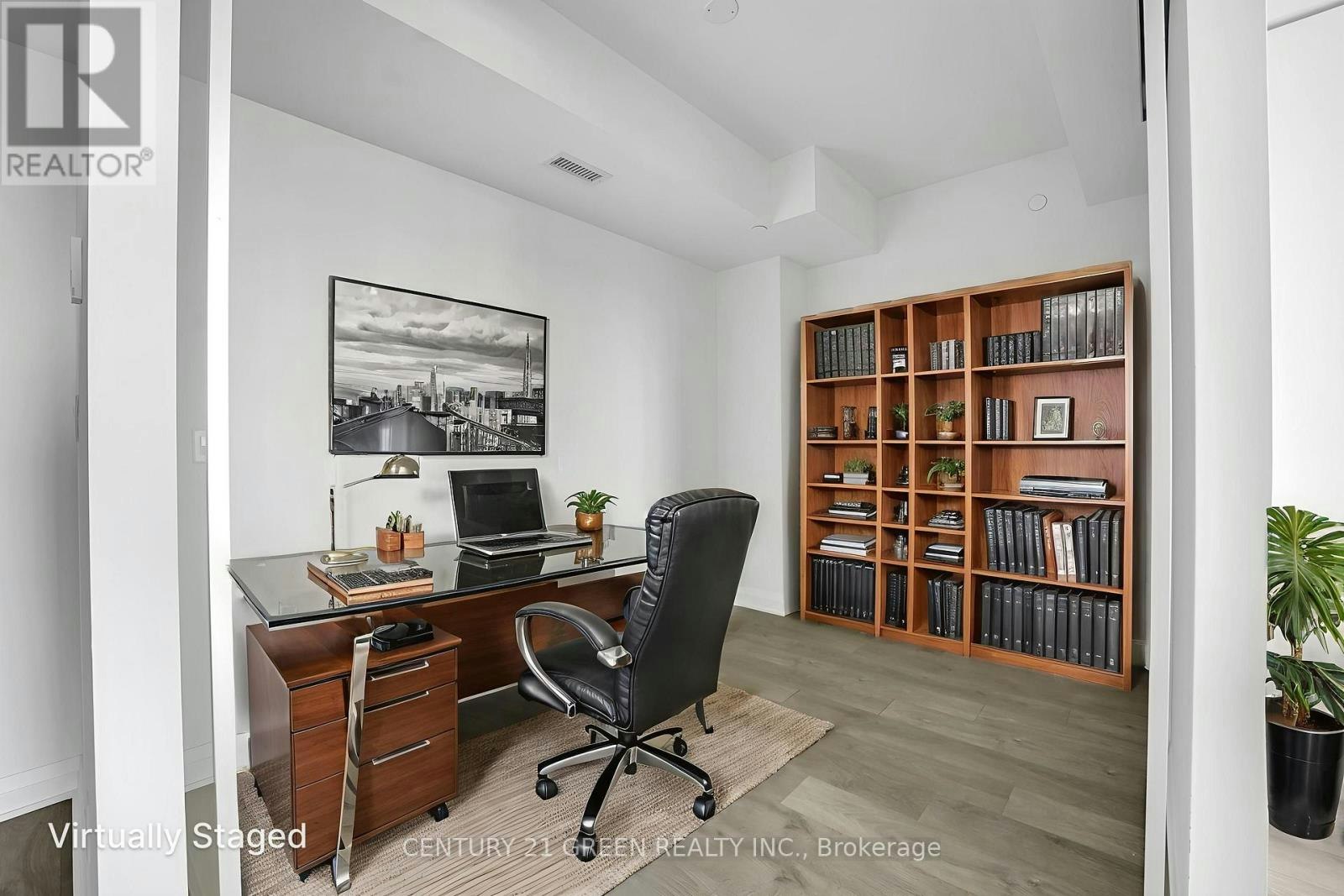 1403-4015 The Exchange, Mississauga, ON, L5B 0N9 - 4