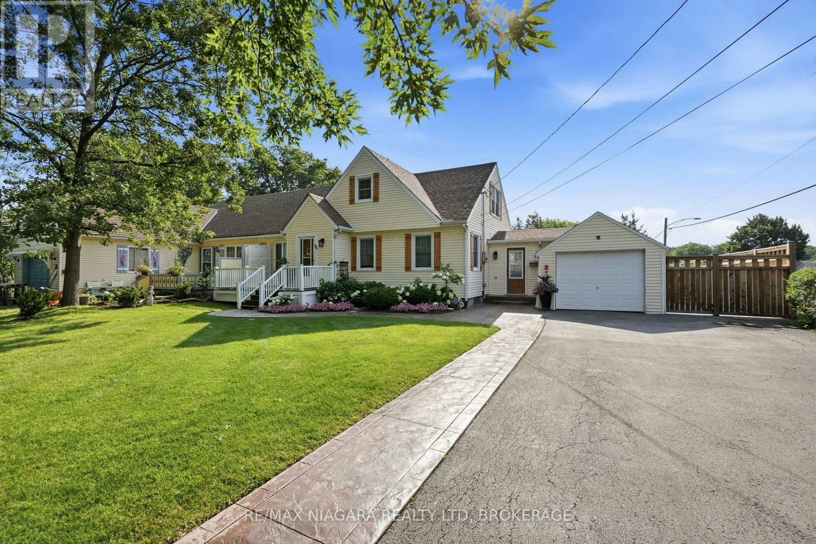 54 Fairview Road, Grimsby, ON, L3M 3L5