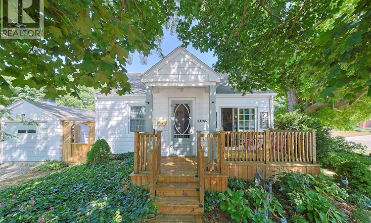 304 Lorne Avenue
