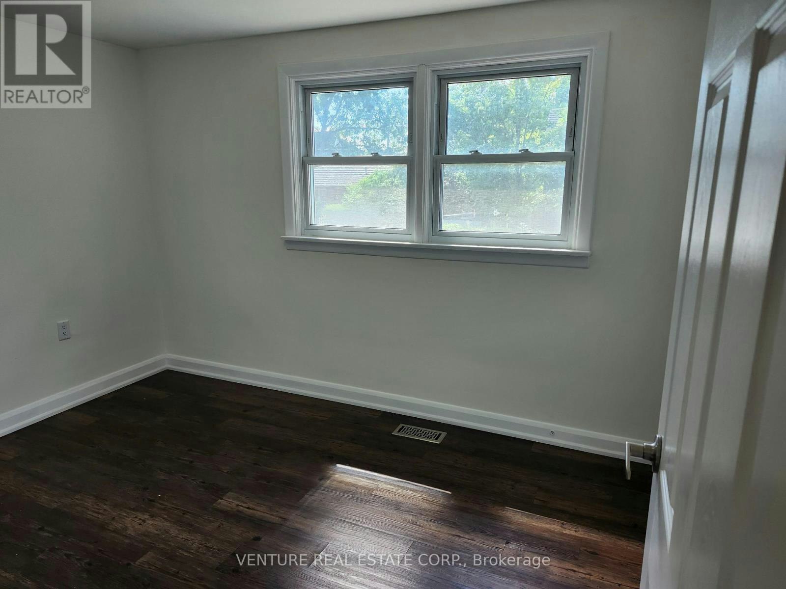 6 Sullivan Drive, New Tecumseth, ON, L0G 1W0 - 20