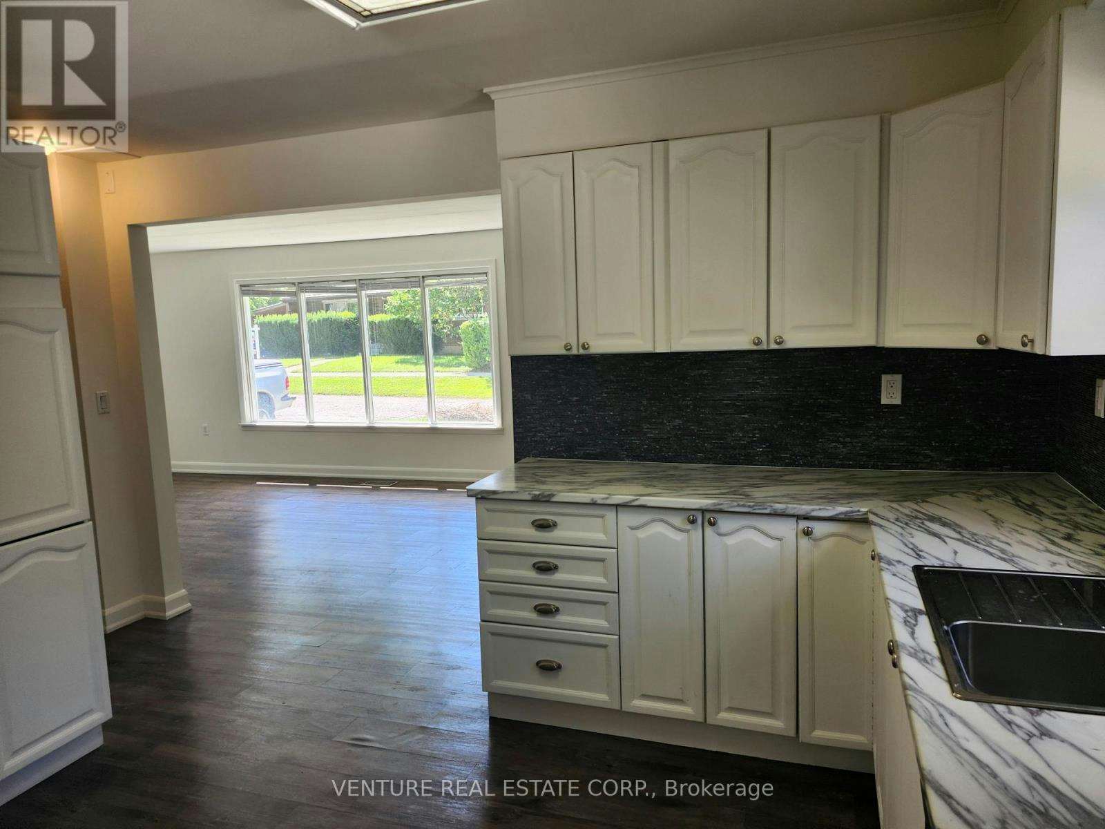 6 Sullivan Drive, New Tecumseth, ON, L0G 1W0 - 13