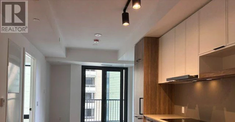 1503-91 Montclair Avenue, Toronto, ON, M5P 0B1 - 2