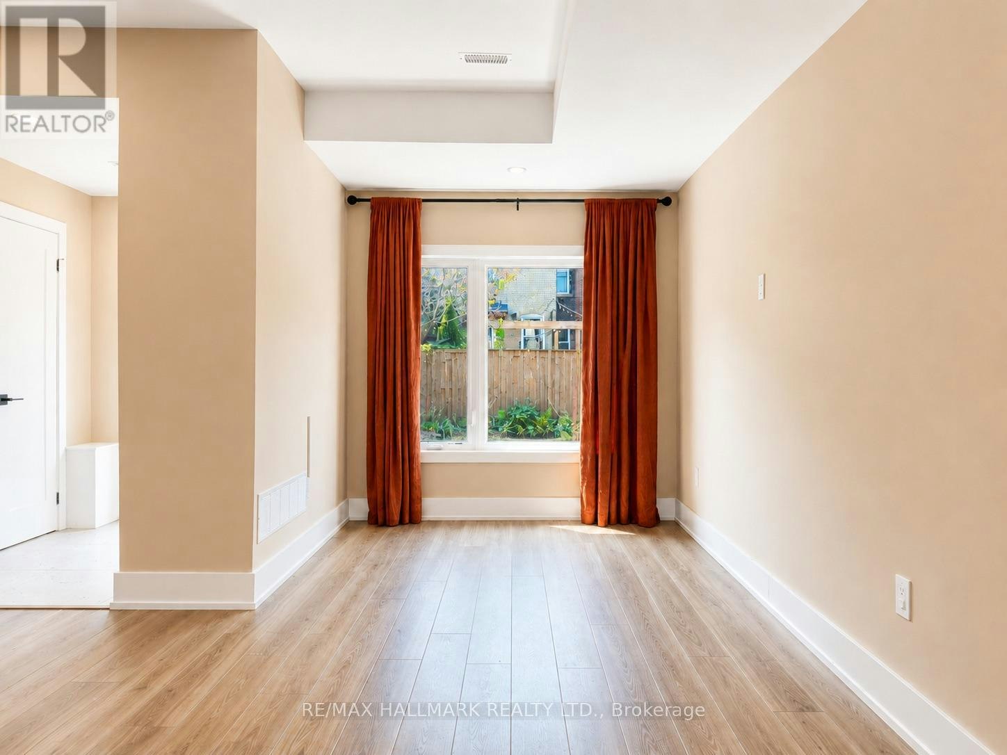 L-72 Jones Avenue, Toronto, ON, M4M 2Z8 - 21
