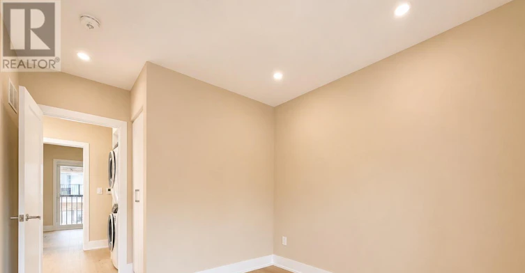 L-72 Jones Avenue, Toronto, ON, M4M 2Z8 - 30