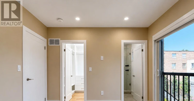 L-72 Jones Avenue, Toronto, ON, M4M 2Z8 - 35