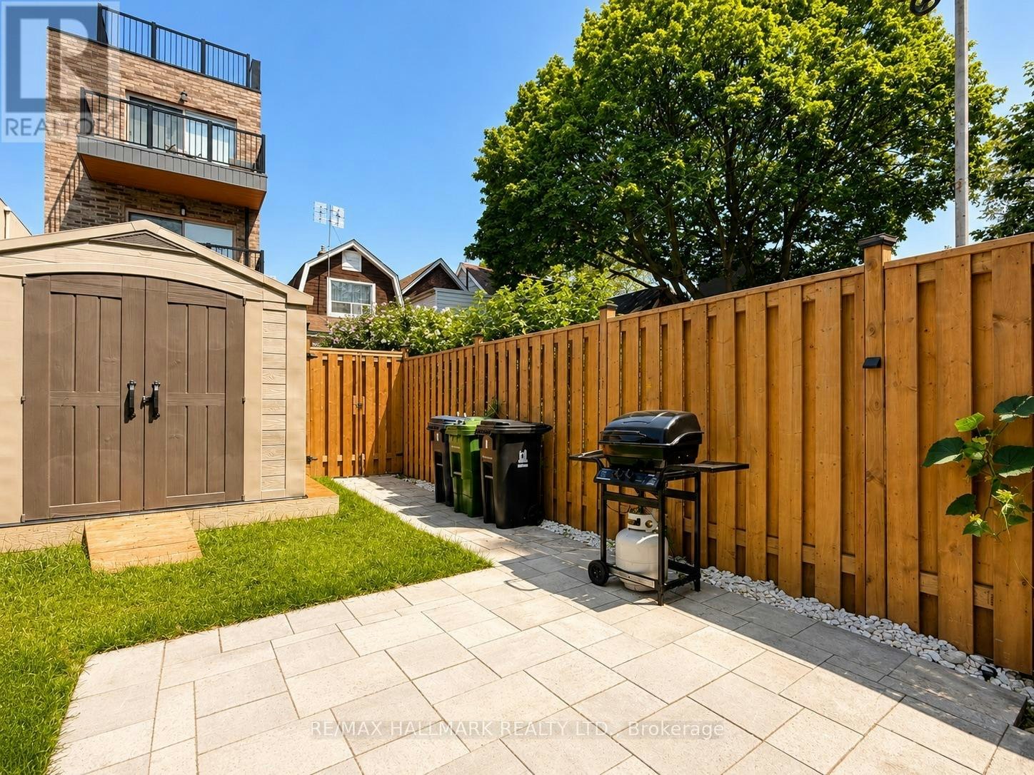 L-72 Jones Avenue, Toronto, ON, M4M 2Z8 - 39