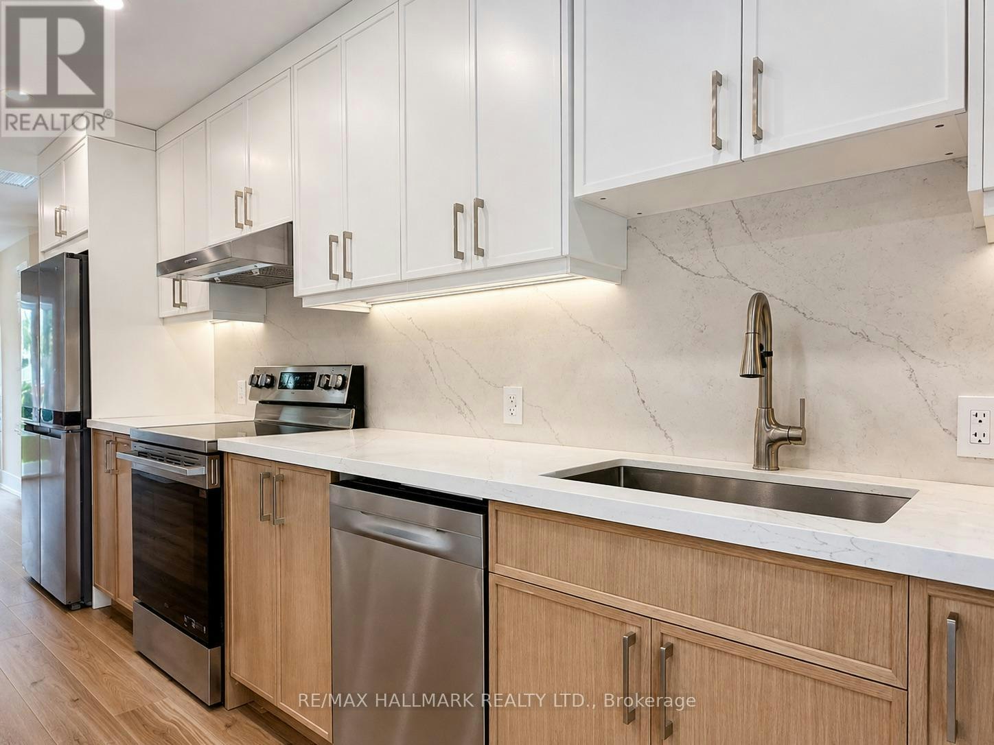L-72 Jones Avenue, Toronto, ON, M4M 2Z8 - 14