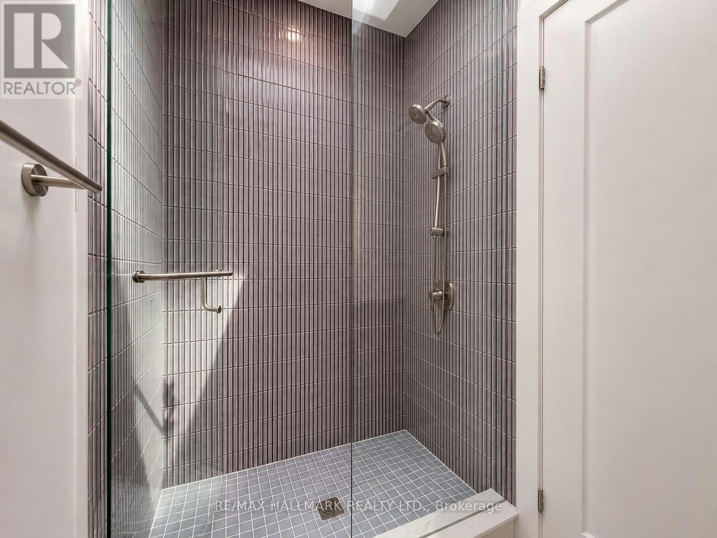 L-72 Jones Avenue, Toronto, ON, M4M 2Z8 - 27