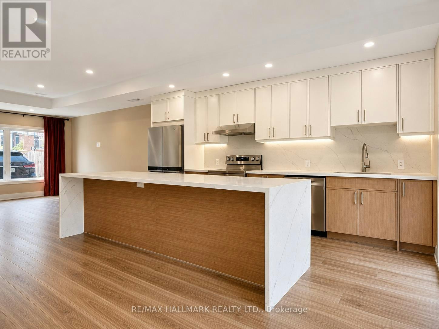 L-72 Jones Avenue, Toronto, ON, M4M 2Z8 - 13