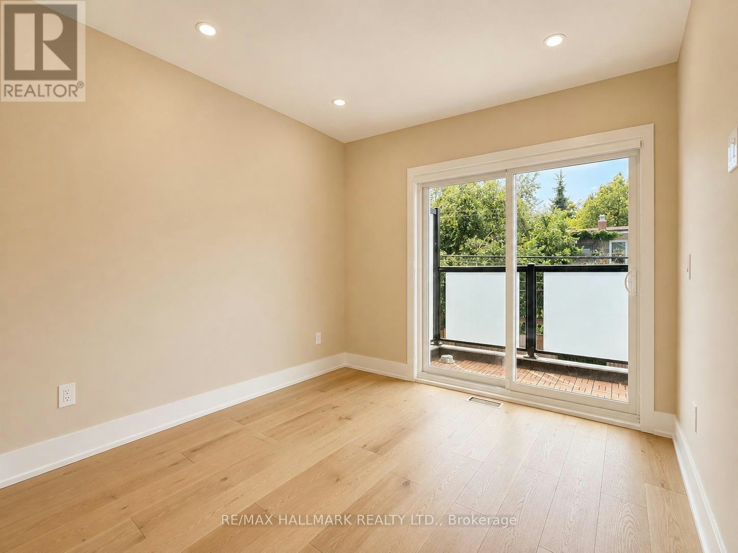 L-72 Jones Avenue, Toronto, ON, M4M 2Z8 - 29