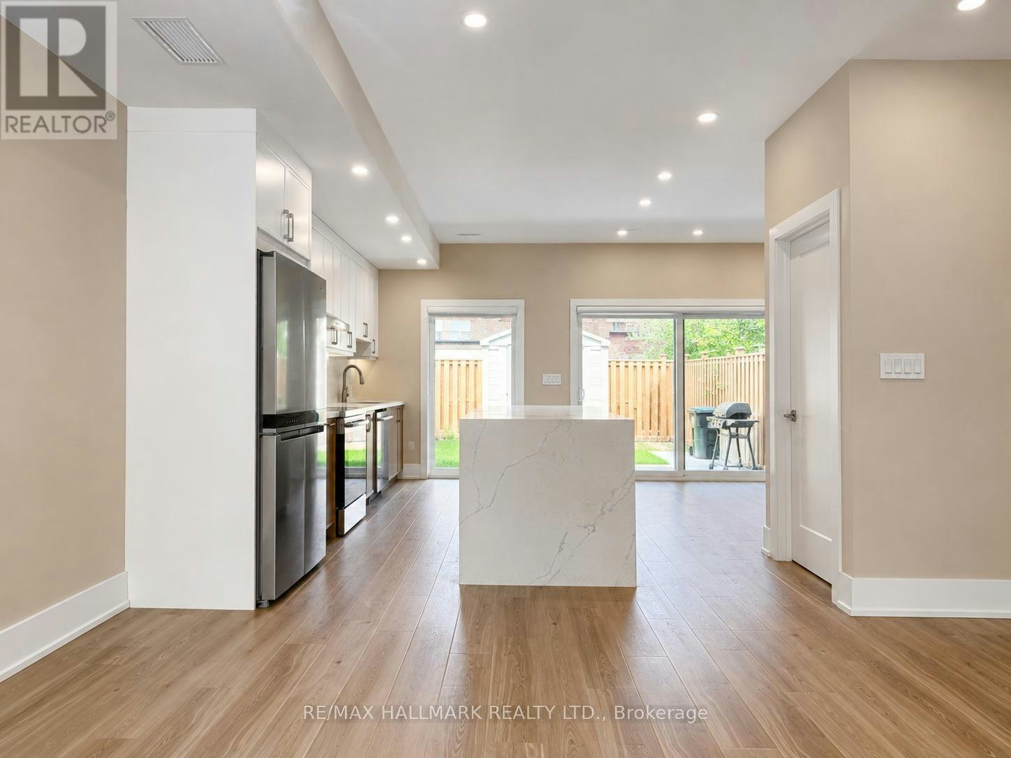 L-72 Jones Avenue, Toronto, ON, M4M 2Z8 - 11