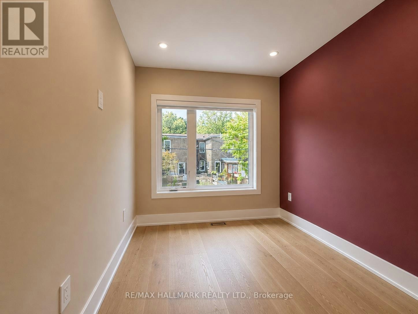 L-72 Jones Avenue, Toronto, ON, M4M 2Z8 - 32