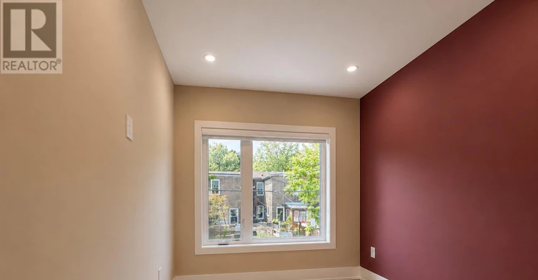 L-72 Jones Avenue, Toronto, ON, M4M 2Z8 - 32