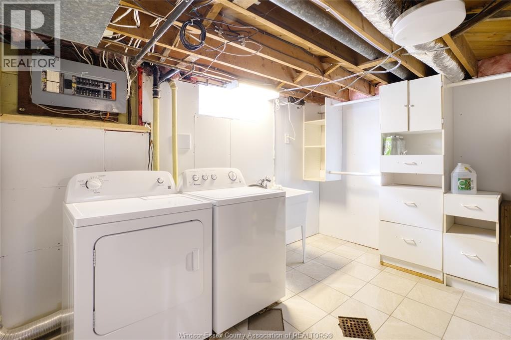 3858 Hillcrest Boulevard, Windsor, ON, N9C 2E3 - 16