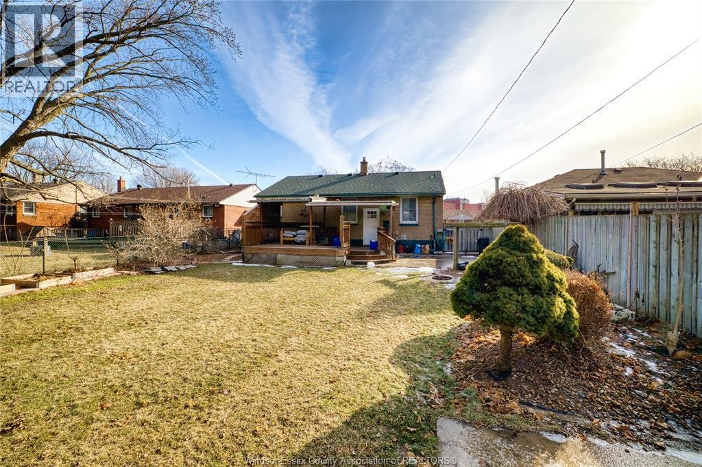 3858 Hillcrest Boulevard, Windsor, ON, N9C 2E3 - 17