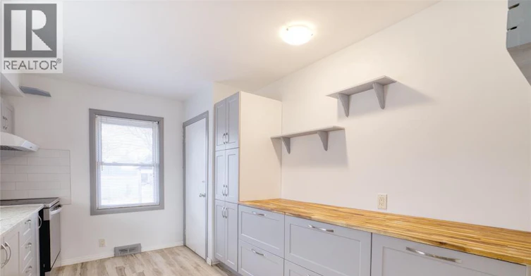 3858 Hillcrest Boulevard, Windsor, ON, N9C 2E3 - 7