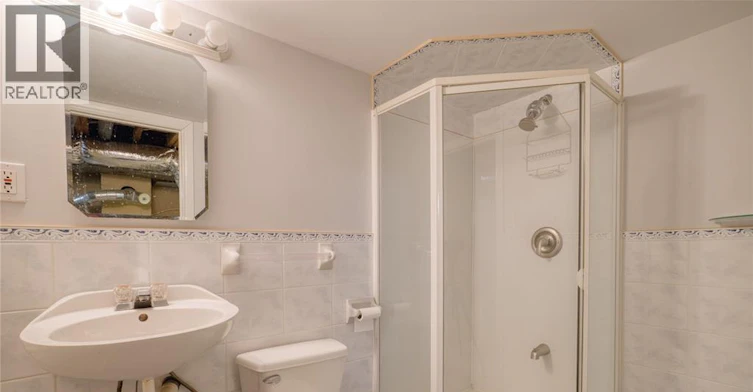 3858 Hillcrest Boulevard, Windsor, ON, N9C 2E3 - 15