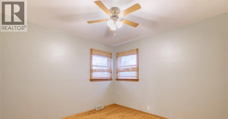 3858 Hillcrest Boulevard, Windsor, ON, N9C 2E3 - 10