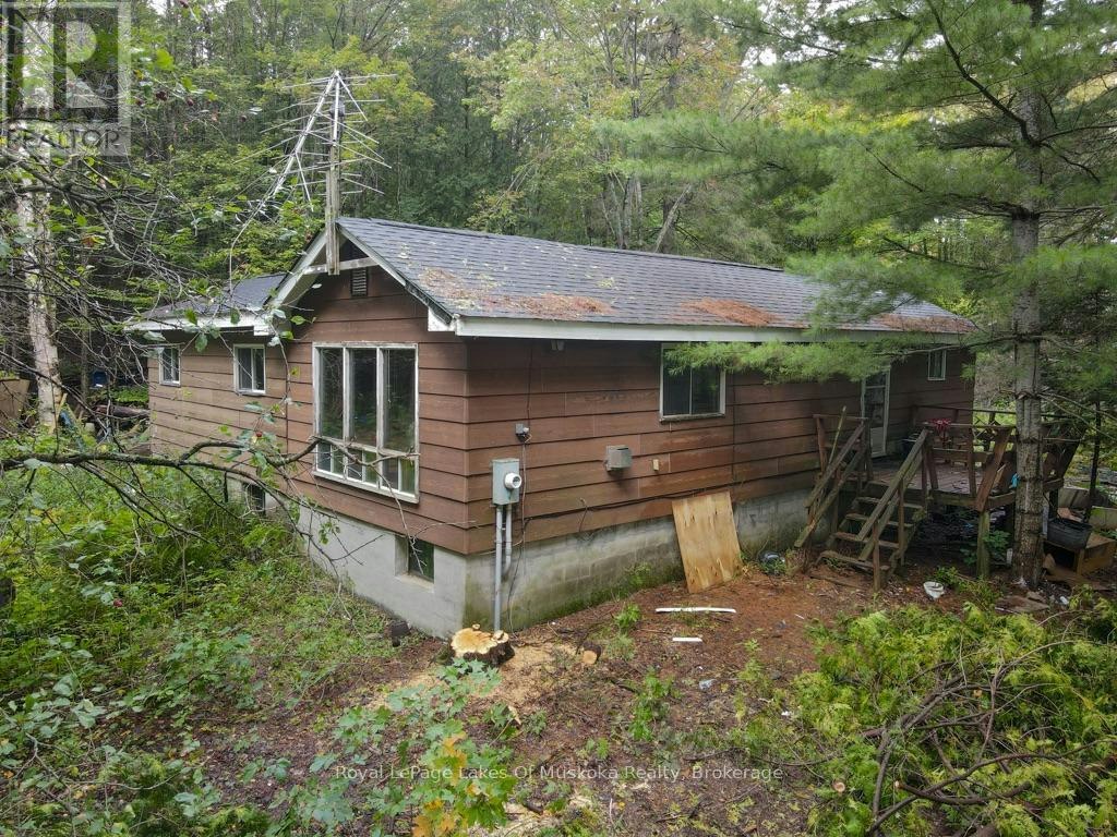 182 Old School House Road, Huntsville, ON, P1H 2J4