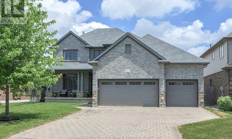 6 Ashwood Crescent