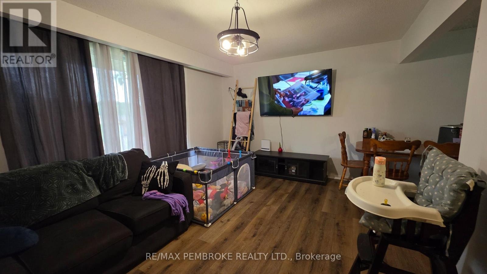32 Park Drive, Petawawa, ON, K8H 2E1 - 10