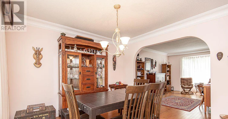 18 Hesse Crescent, Ottawa, ON, K2S 1E4 - 5