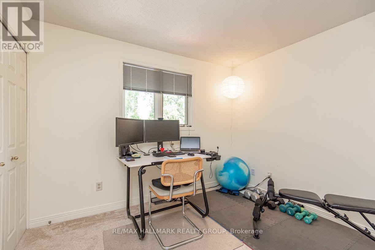 18 Hesse Crescent, Ottawa, ON, K2S 1E4 - 20
