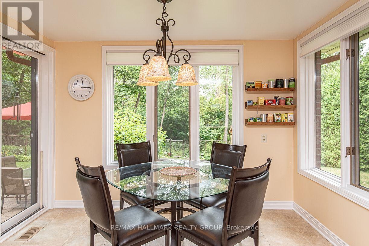 18 Hesse Crescent, Ottawa, ON, K2S 1E4 - 12