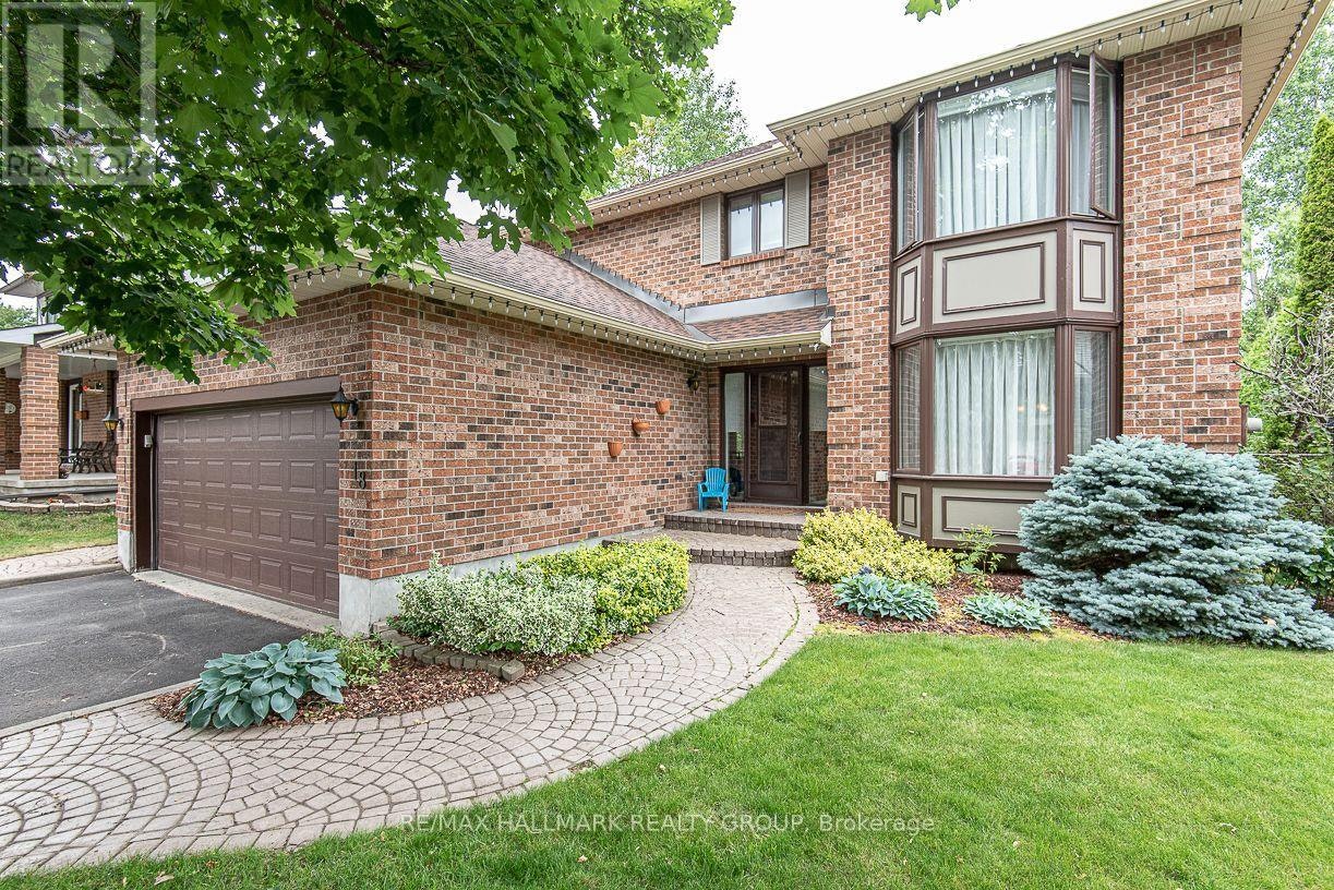 18 Hesse Crescent, Ottawa, ON, K2S 1E4