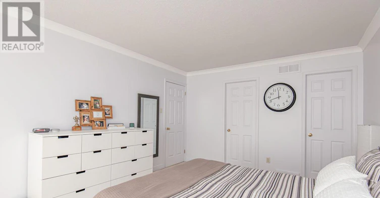 18 Hesse Crescent, Ottawa, ON, K2S 1E4 - 16