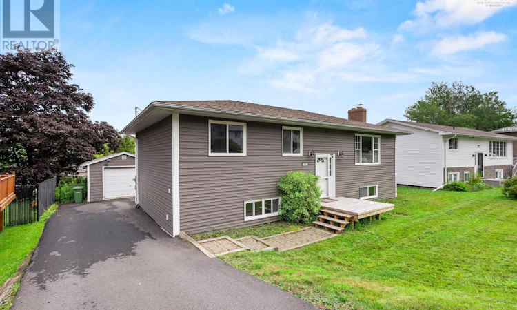 43 Candlewood Lane