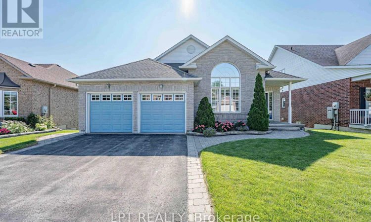 219 Waterbury Crescent