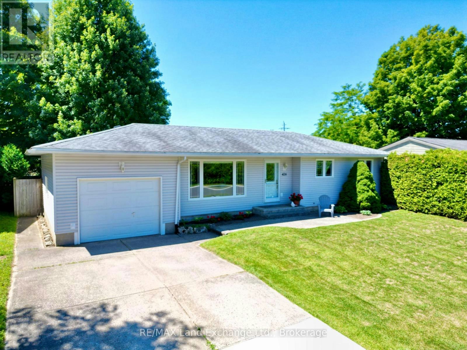 426 Catherine Street, Saugeen Shores, ON, N0H 2C1