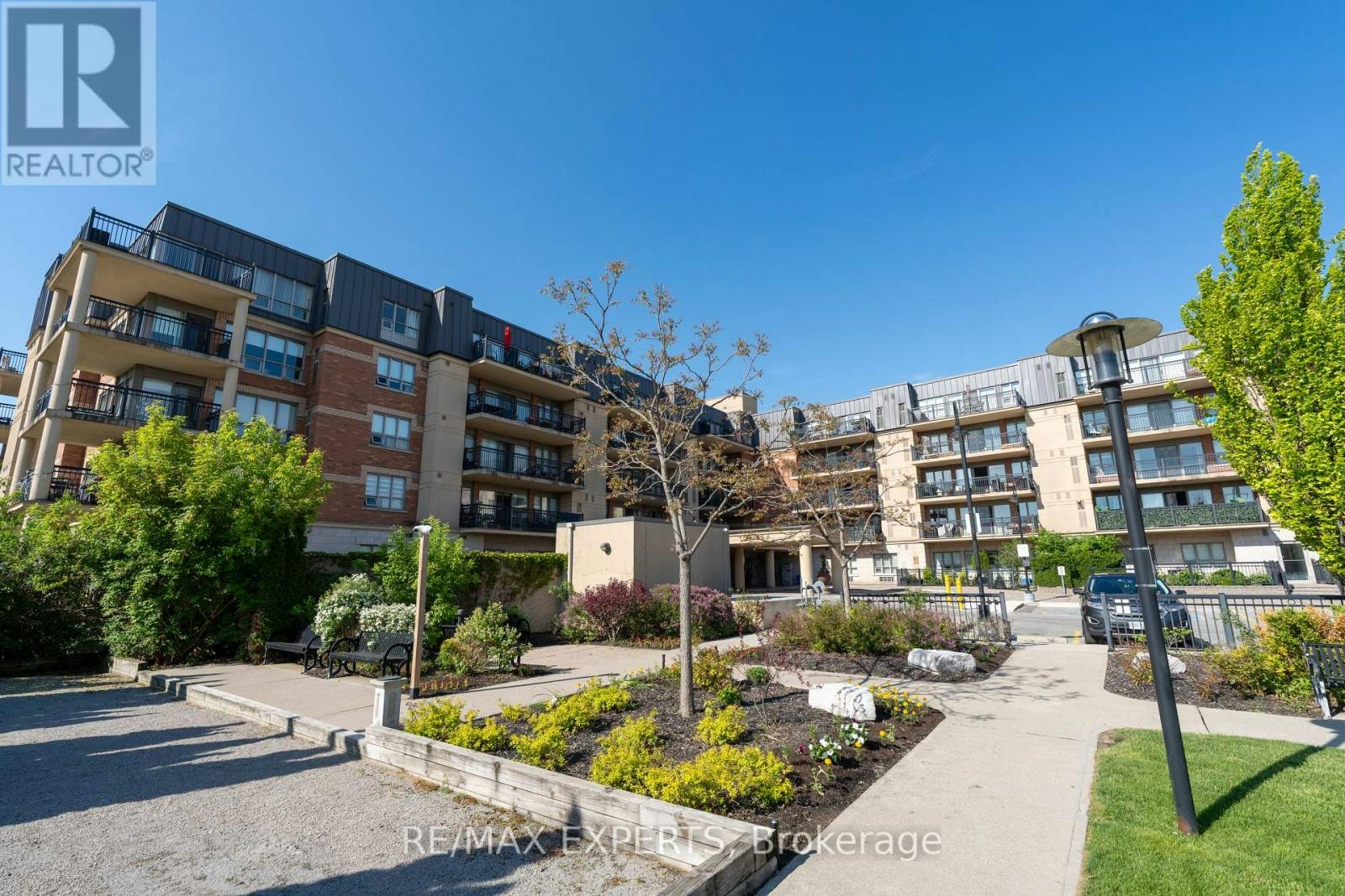 202-8026 Kipling Avenue, Vaughan, ON, L4L 2A1
