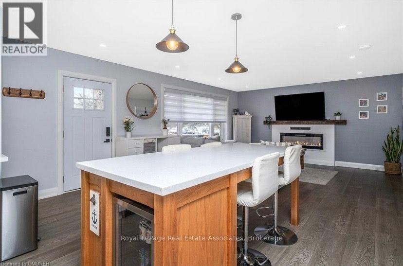 107 Main Street N, Halton Hills, ON, L7G 3H5 - 9