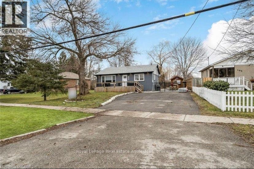 107 Main Street N, Halton Hills, ON, L7G 3H5 - 21