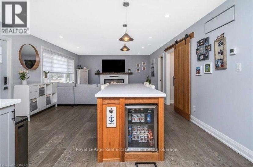 107 Main Street N, Halton Hills, ON, L7G 3H5 - 11