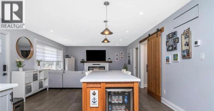 107 Main Street N, Halton Hills, ON, L7G 3H5 - 11