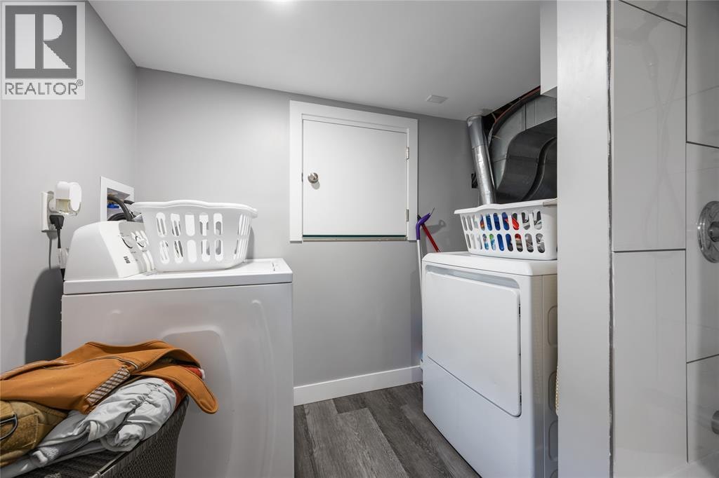 275 Kathleen Avenue, Sarnia, ON, N7T 1E4 - 10