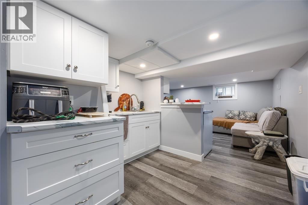 275 Kathleen Avenue, Sarnia, ON, N7T 1E4 - 2