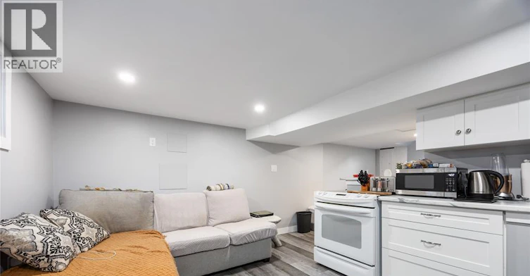 275 Kathleen Avenue, Sarnia, ON, N7T 1E4 - 5