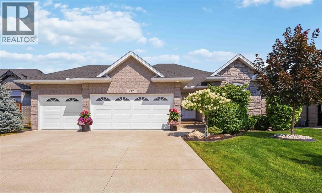 212 Basquiat Crescent, Sarnia, ON, N7S 0A6